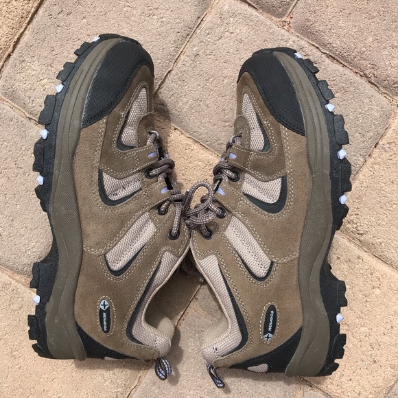 Nevados Womens Low Hiking Shoes NEW Size 9.5 Brown Boomerang ll Style V4088W - Picture 2 of 11